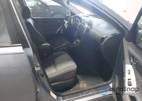 2006 Toyota Matrix Xr z USA, uszkodzony, nr VIN 2T1LR30E56C555427